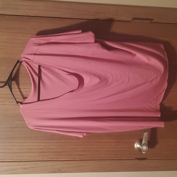 Size S Loose Fit Dusty Pink Off Shoulder Top. WORN ONCE! - Picture 1 of 3
